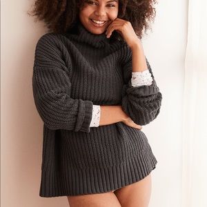 Aerie Oversized Chenille Turtleneck in grey